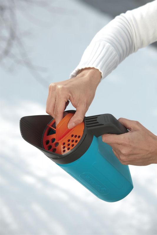 Розкидувач ручний Gardena Small для солі та піску (03255-30.000.00)