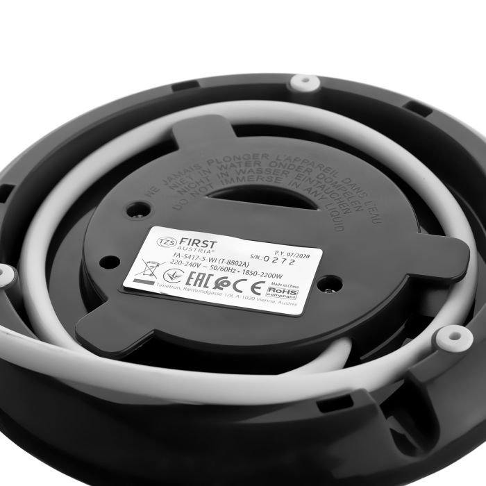 Електрочайник First FA-5417-5-WI