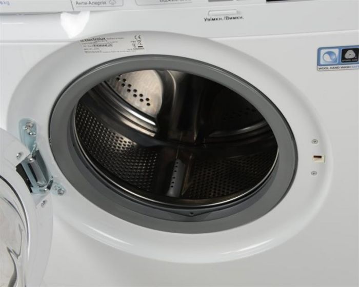 Пральна машина Electrolux EW6S406WU