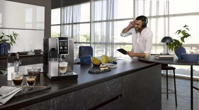 Кавомашина Delonghi Dinamica Plus ECAM 380.95.TB