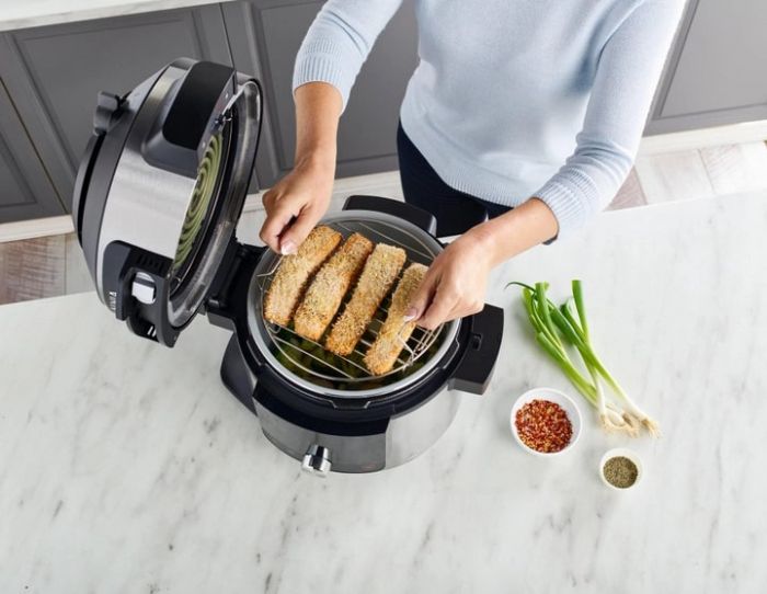 Мультиварка Ninja Foodi Multi-Cooker OL750EU