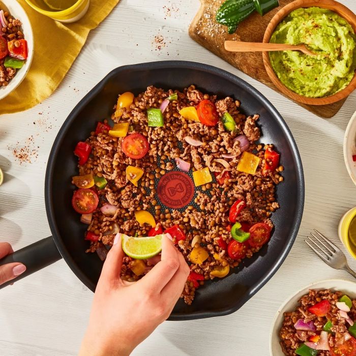 Сковорода з кришкою Tefal Day by Day 24 см (B5580423UA)