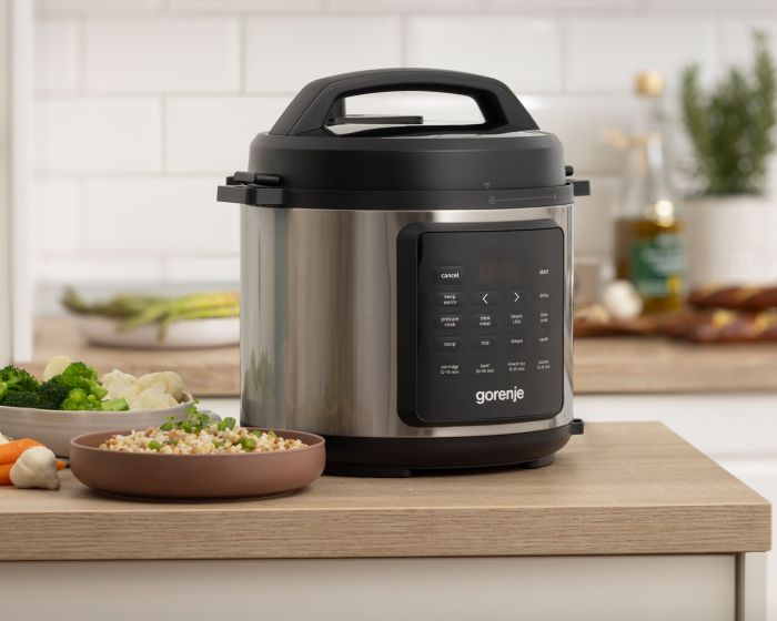 Мультиварка-скороварка Gorenje GMC6SBK