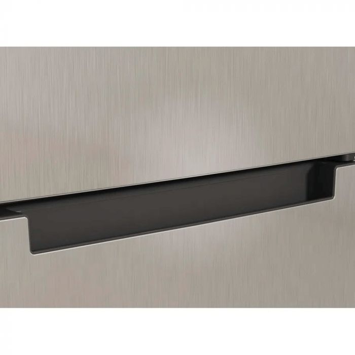 Холодильник Indesit INFC8 TI21 X0