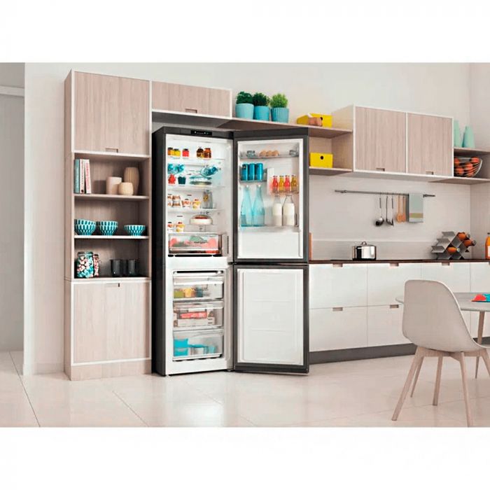Холодильник Indesit INFC8 TI21 X0