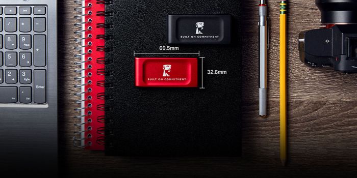 Накопичувач зовнішній SSD Portable USB 1.0ТB Kingston SXS1000 BoC Black (SXS1000/1000GA)